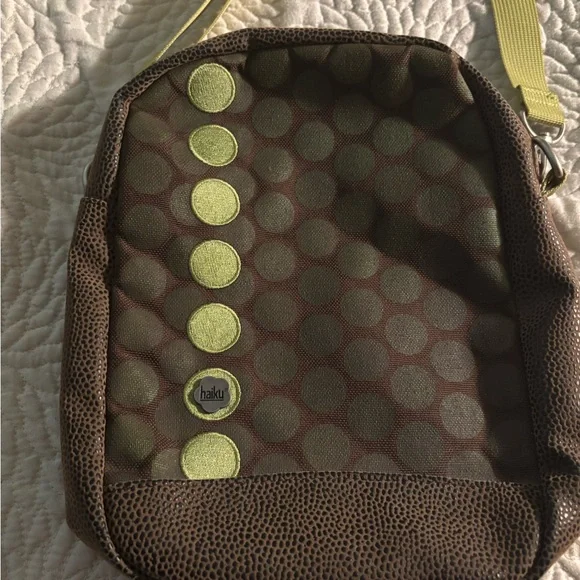 Haiku Crossbody Bag-Great Shape - Picture 2 of 6